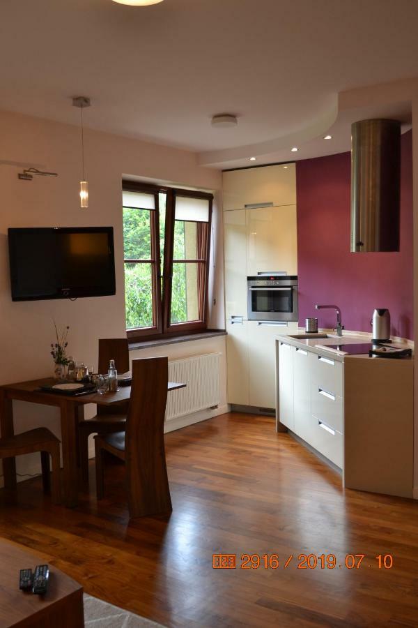 Apartament Parkowa Polana Z Ogrodem Polanica-Zdrój Exterior foto
